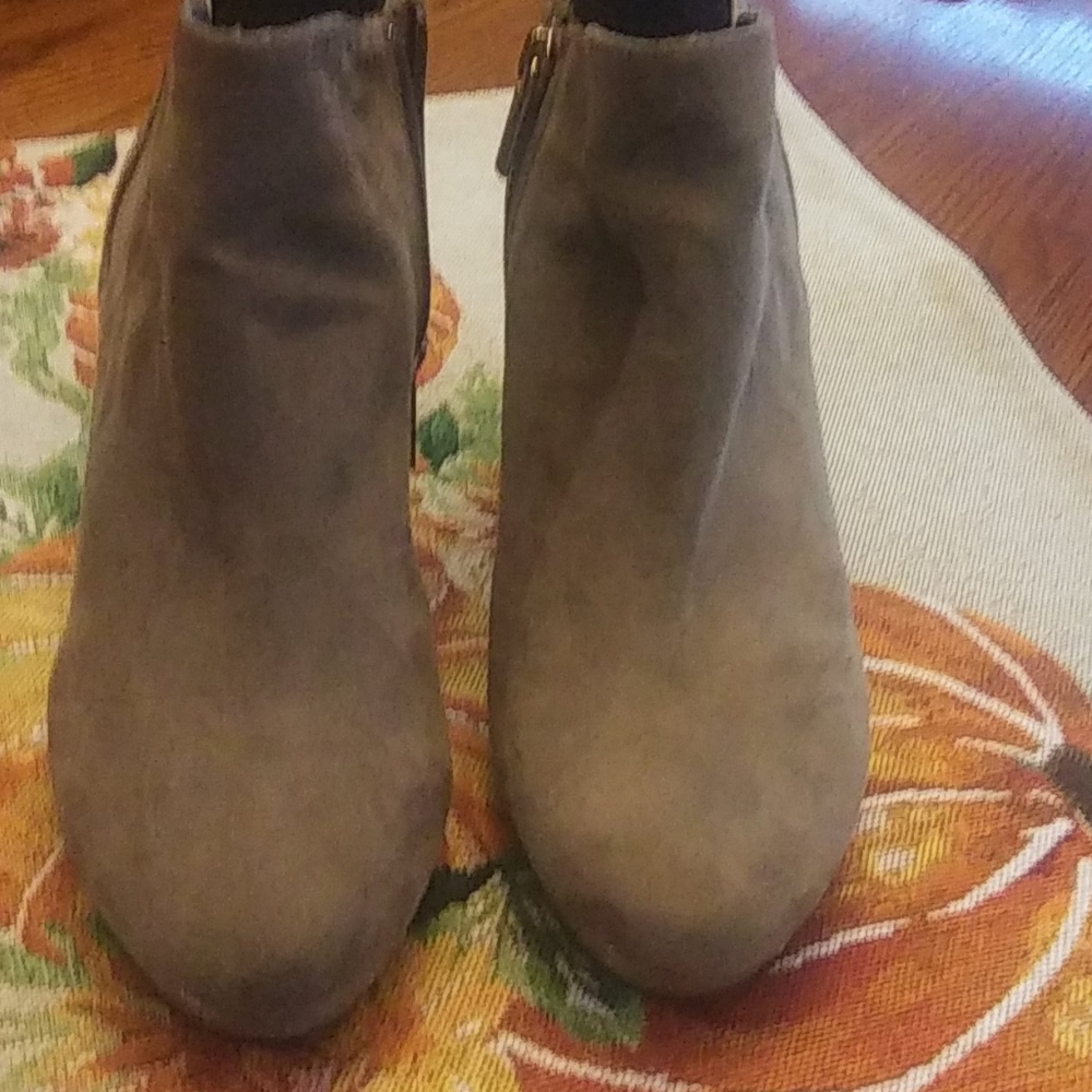 Bootie - Picture 3 of 3